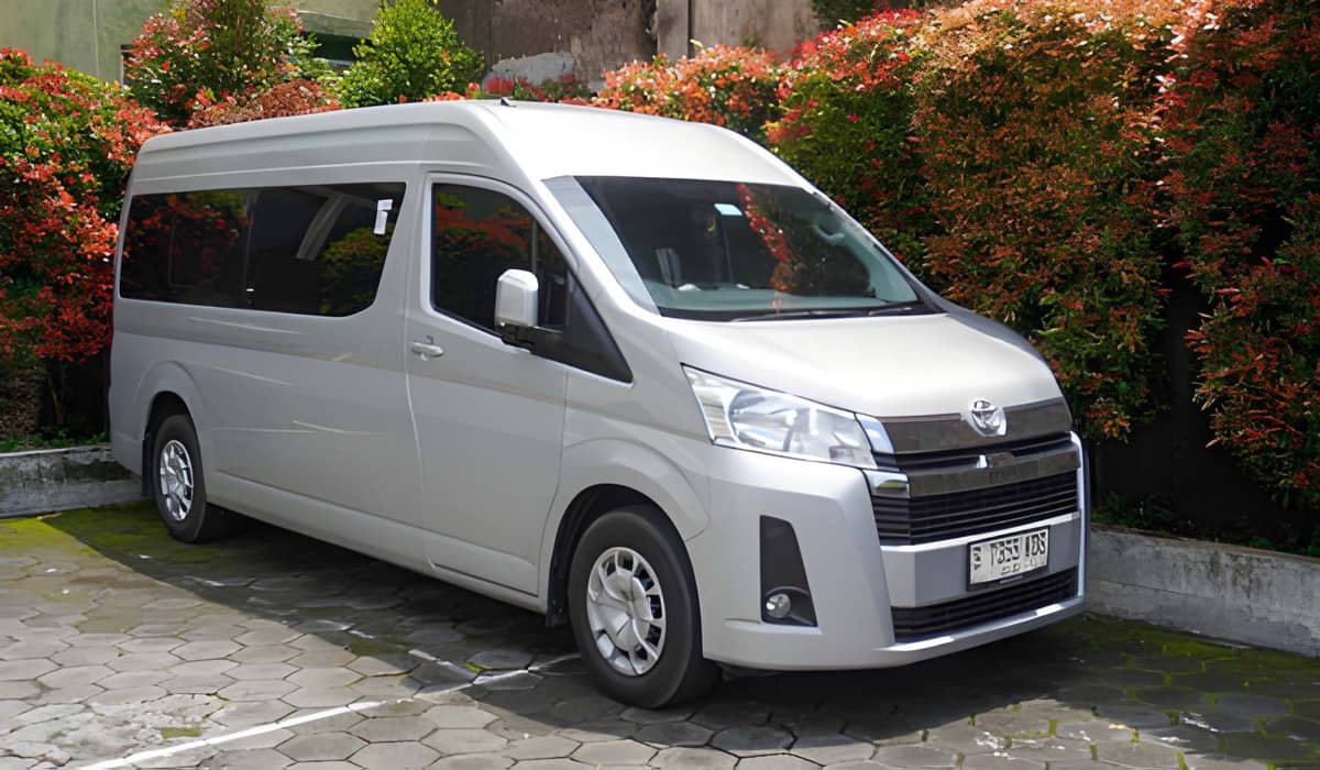 toyota hiace van for group travel